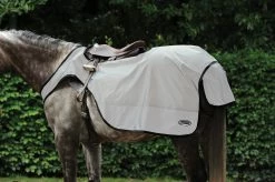 Weatherbeeta Reflective Wrap Around Excercise Sheet Silver/Black